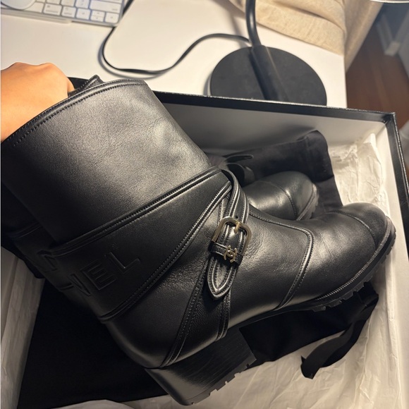 CHANEL 2019 Black Leather Heeled Boots - Picture 11 of 16